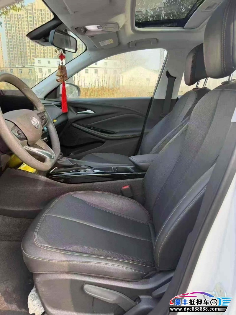 25年别克威朗轿车抵押车出售