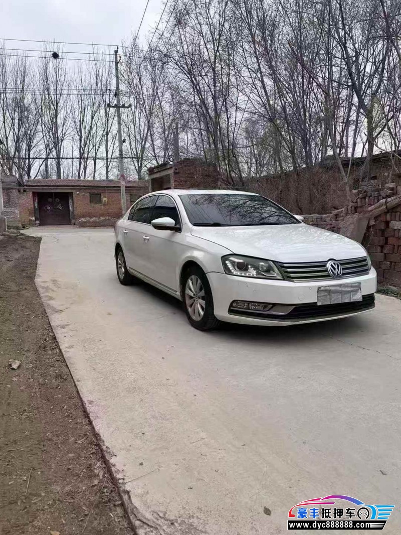 12年大众迈腾轿车抵押车出售