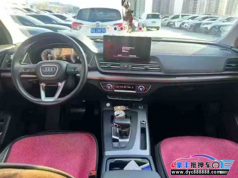 23年奥迪Q5轿车抵押车出售