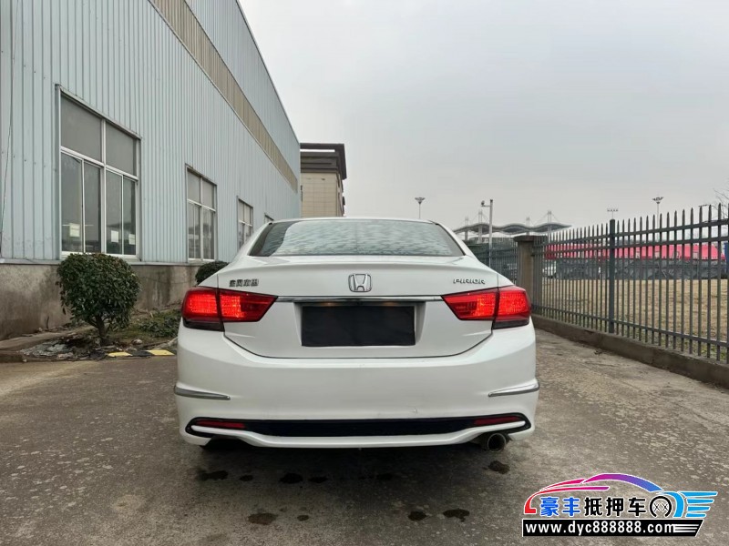 16年本田思铂睿轿车抵押车出售