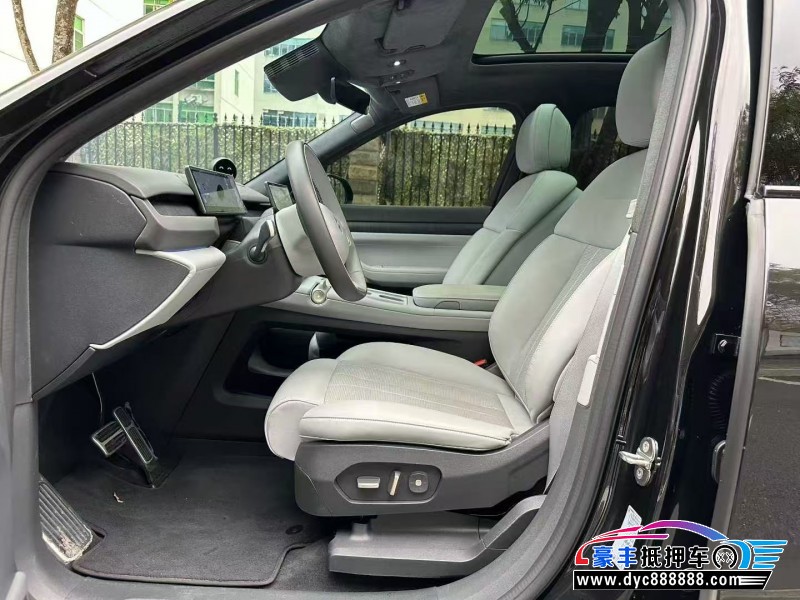 25年蔚来ES8轿车抵押车出售