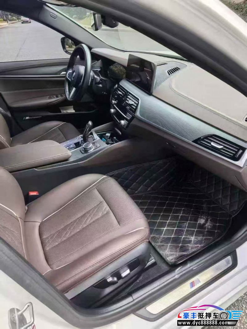 22年宝马5系轿车抵押车出售