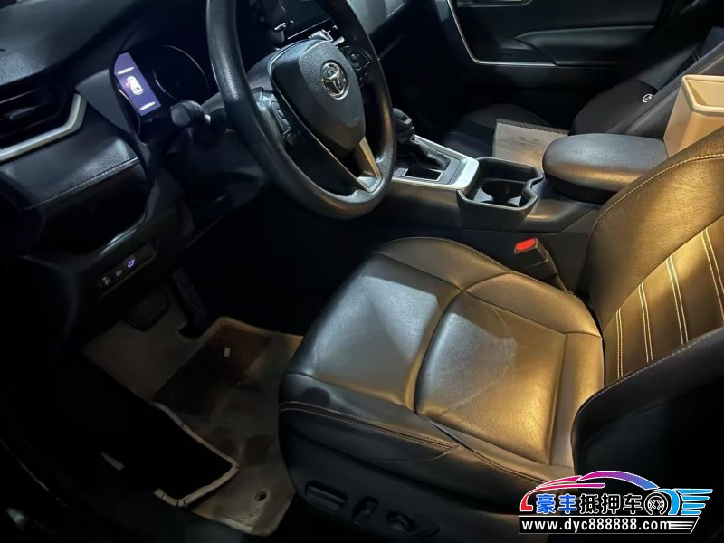 21年丰田威兰达轿车抵押车出售