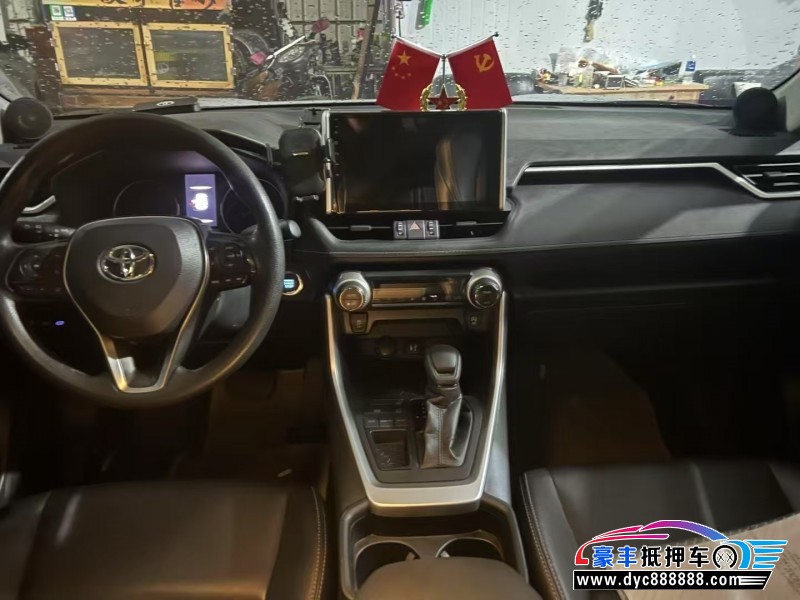 21年丰田威兰达轿车抵押车出售