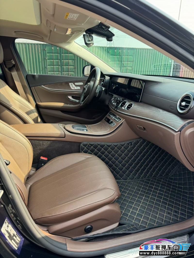 23年奔驰E轿车抵押车出售