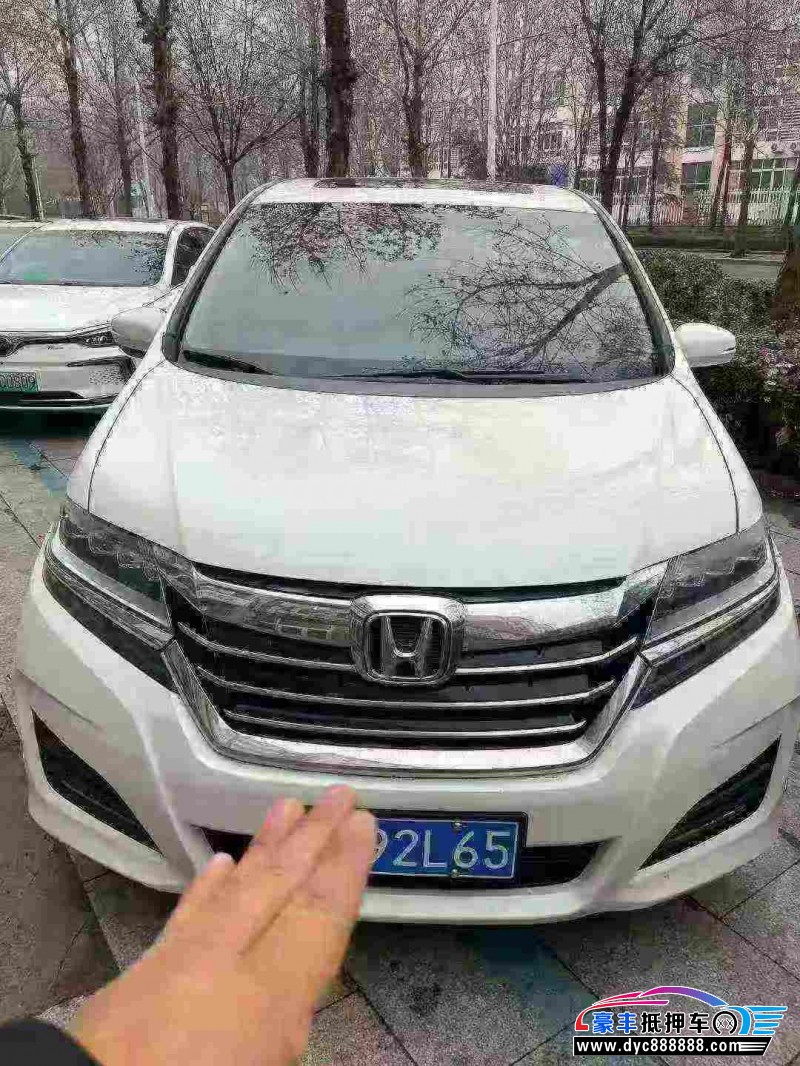 17年本田艾力绅轿车