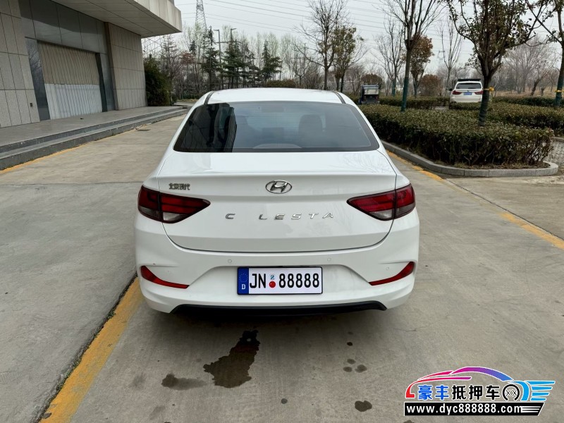 19年现代悦动轿车抵押车出售