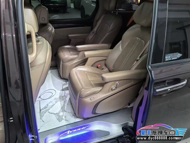 21年别克GL8轿车抵押车出售