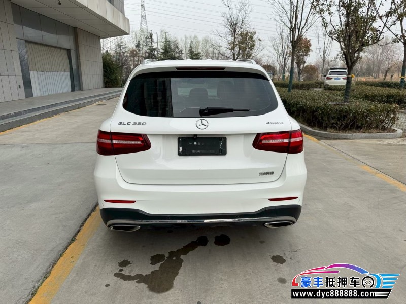 18年奔驰GLC轿车抵押车出售