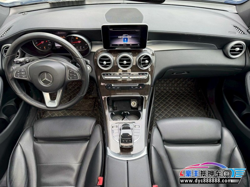 18年奔驰GLC轿车抵押车出售