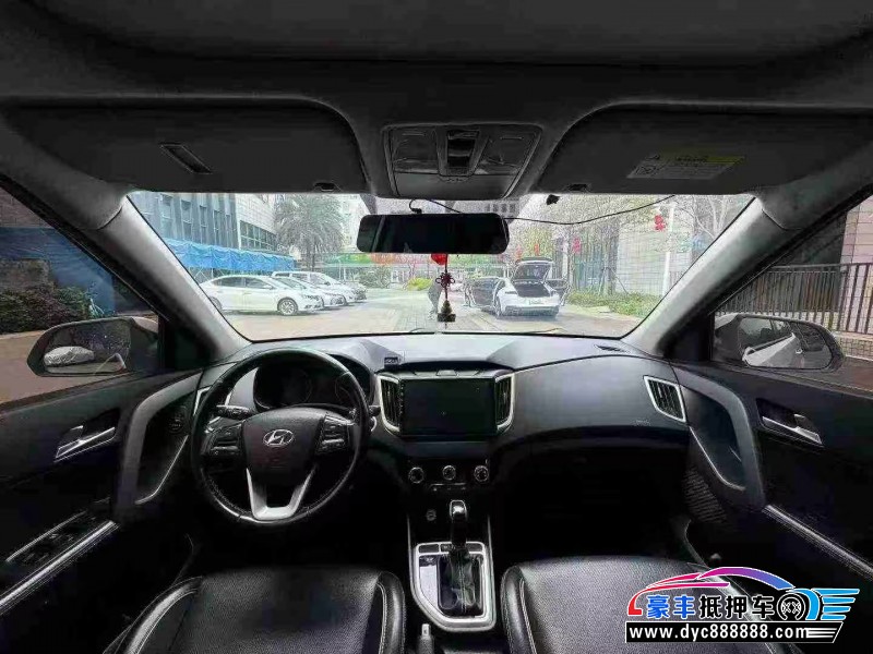 19年现代ix25轿车抵押车出售