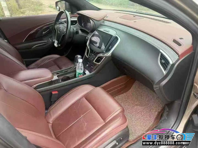 16年别克君越轿车抵押车出售