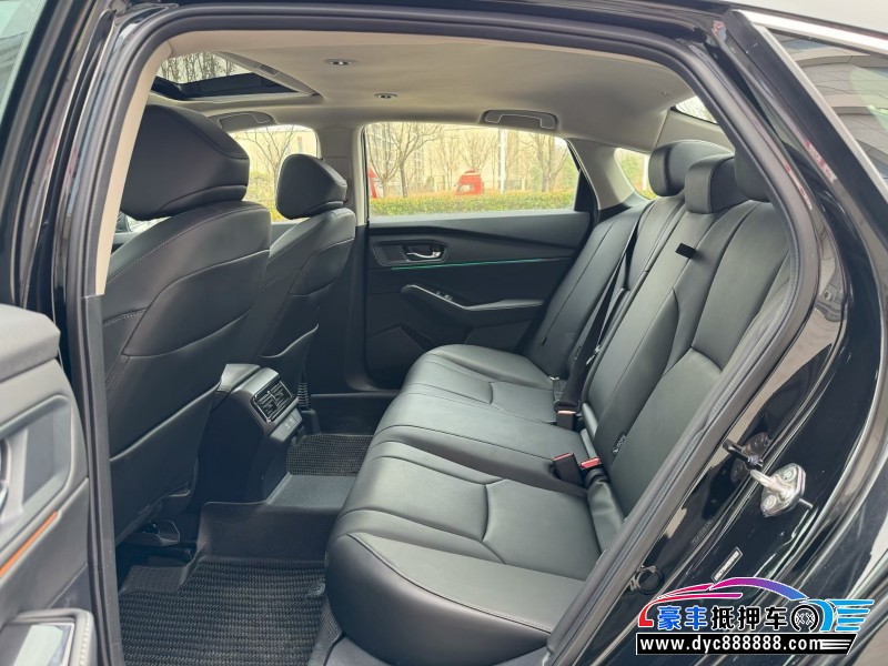 25年本田雅阁轿车抵押车出售