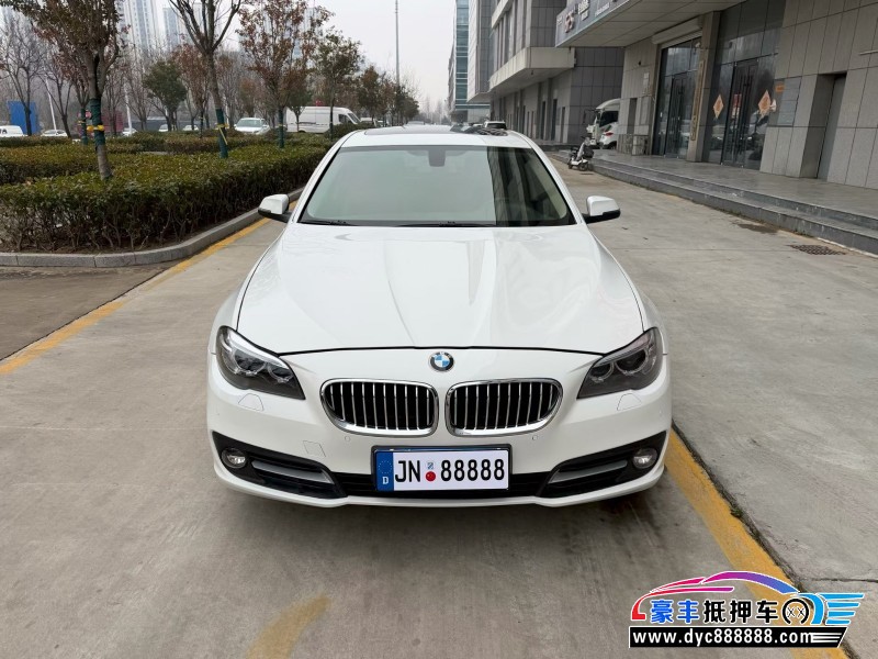 抵押车出售16年宝马5系轿车