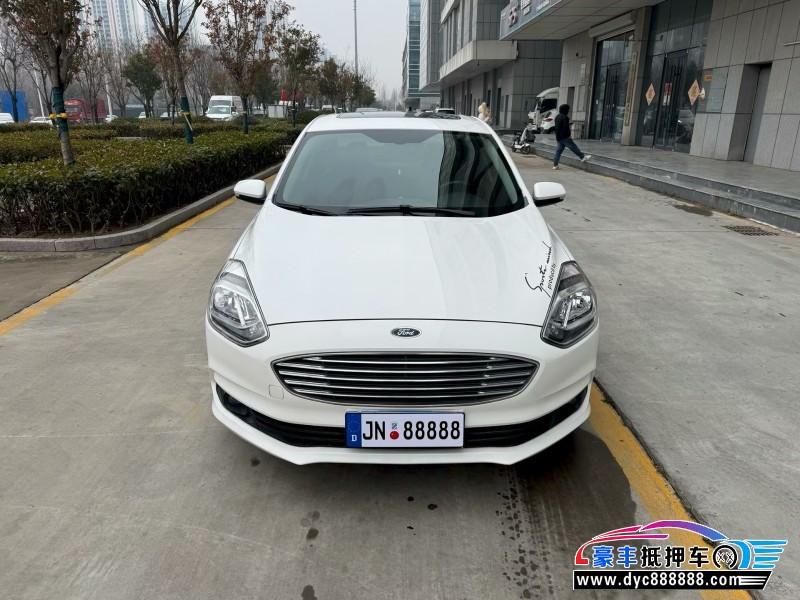 19年福特福睿斯轿车抵押车出售