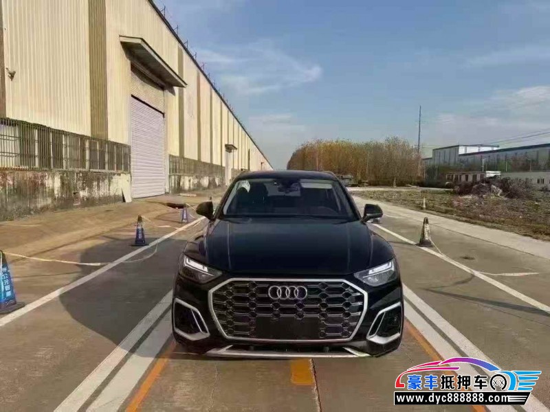 抵押车出售22年奥迪Q5轿车