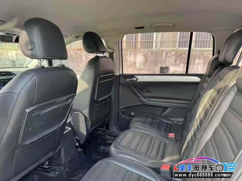 19年大众途安轿车抵押车出售