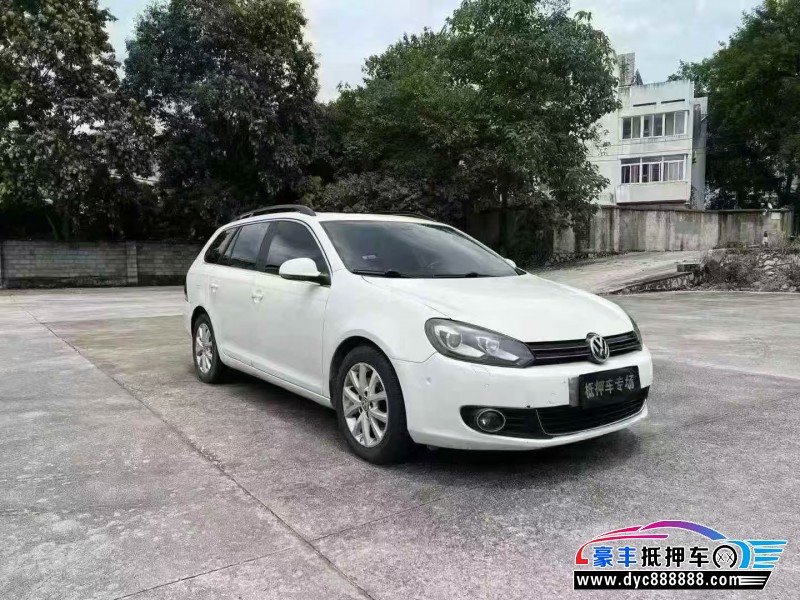 14年大众高尔夫轿车抵押车出售