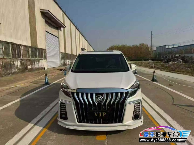 抵押车出售22年别克GL8轿车