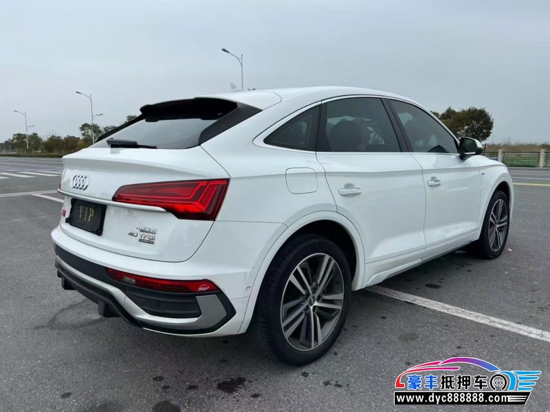 21年奥迪Q5轿车抵押车出售