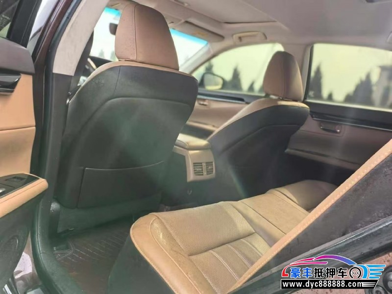 17年雷克萨斯ES轿车抵押车出售