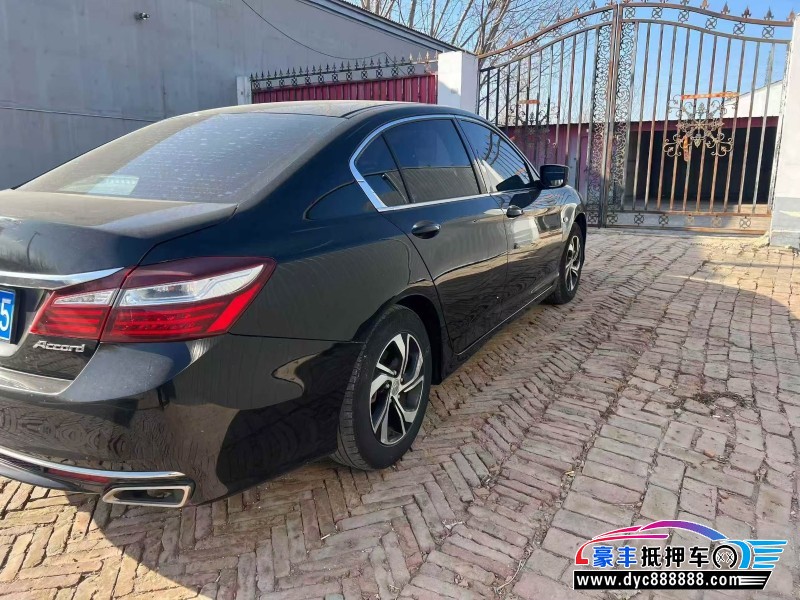 18年本田雅阁轿车抵押车出售