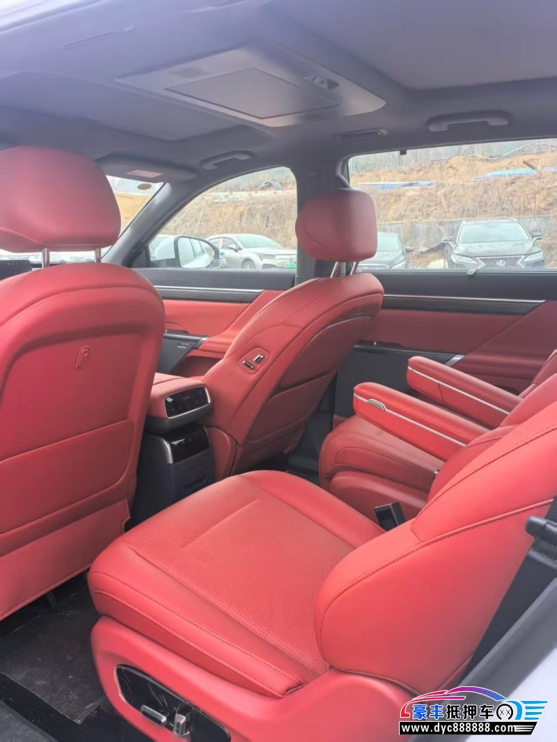 25年东风奕派008轿车抵押车出售