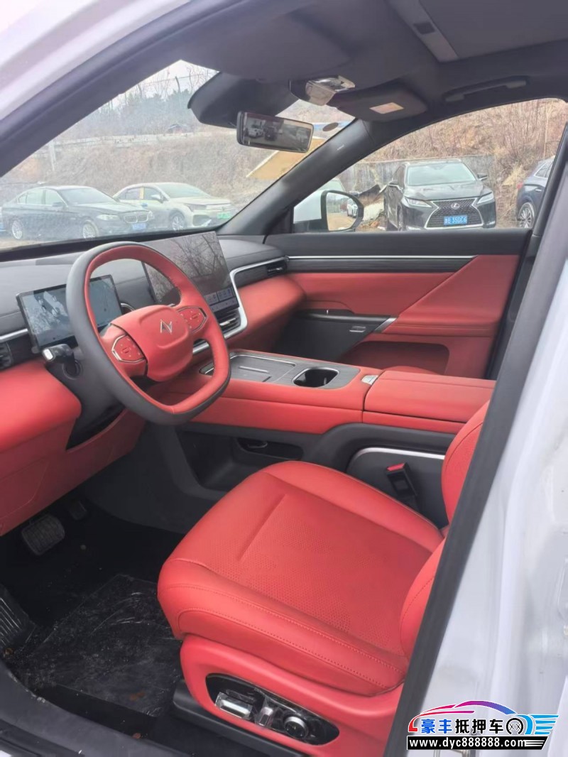 25年东风奕派008轿车抵押车出售