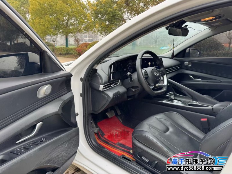 22年现代伊兰特轿车抵押车出售