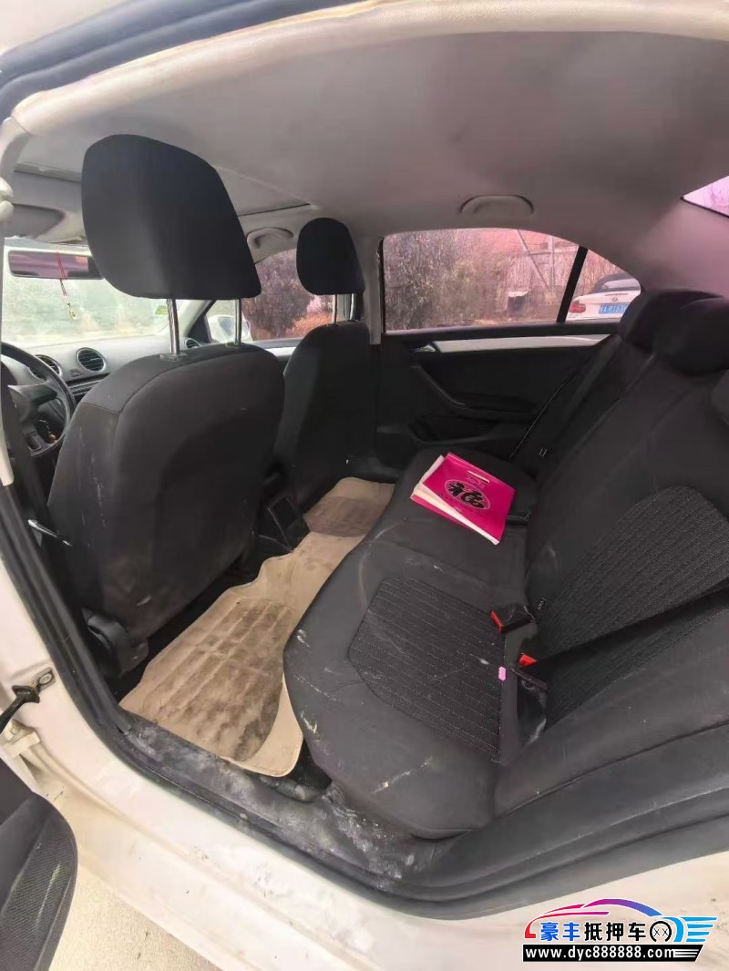 16年大众捷达轿车抵押车出售