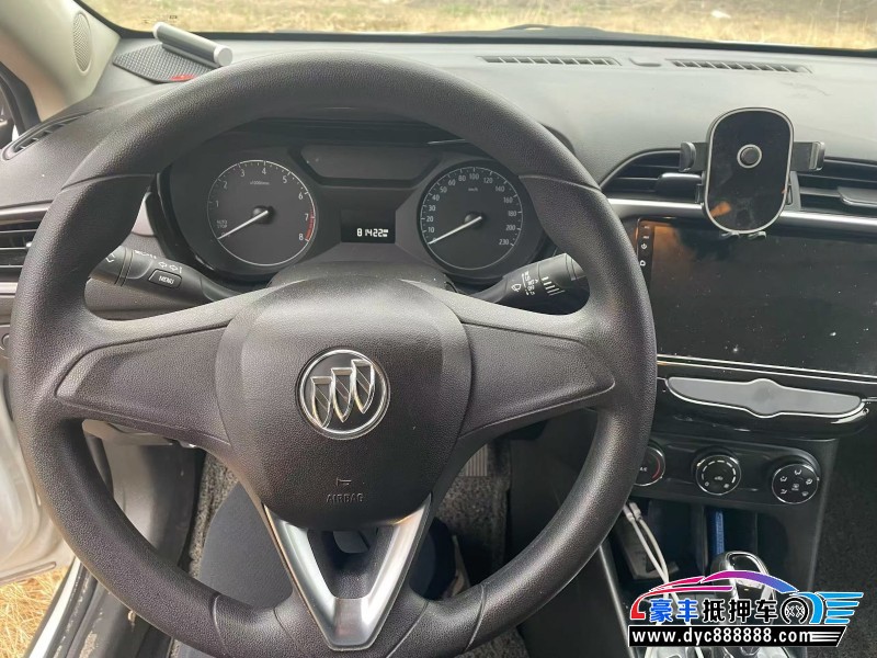 18年别克凯越轿车抵押车出售