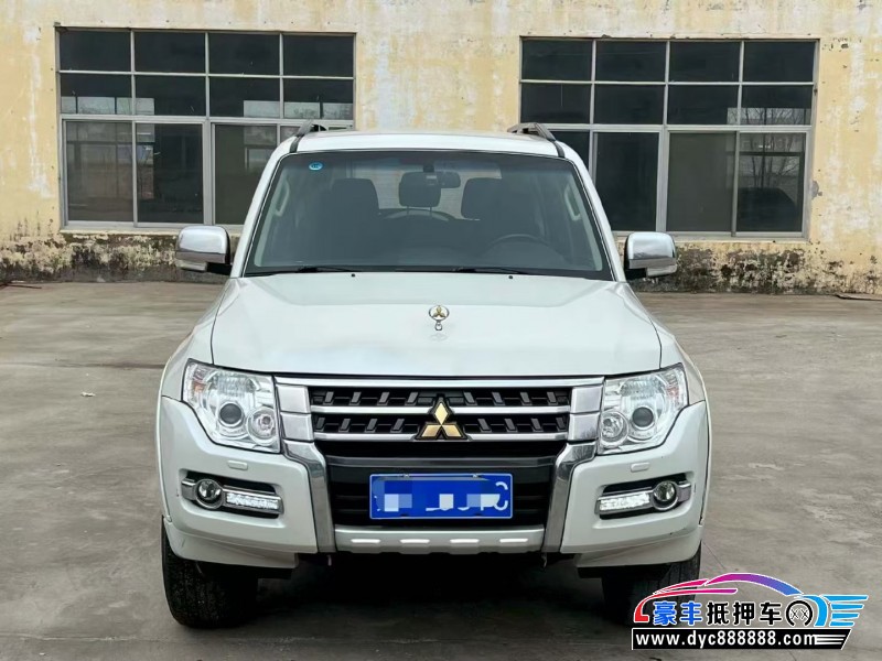 抵押车出售20年三菱帕杰罗轿车