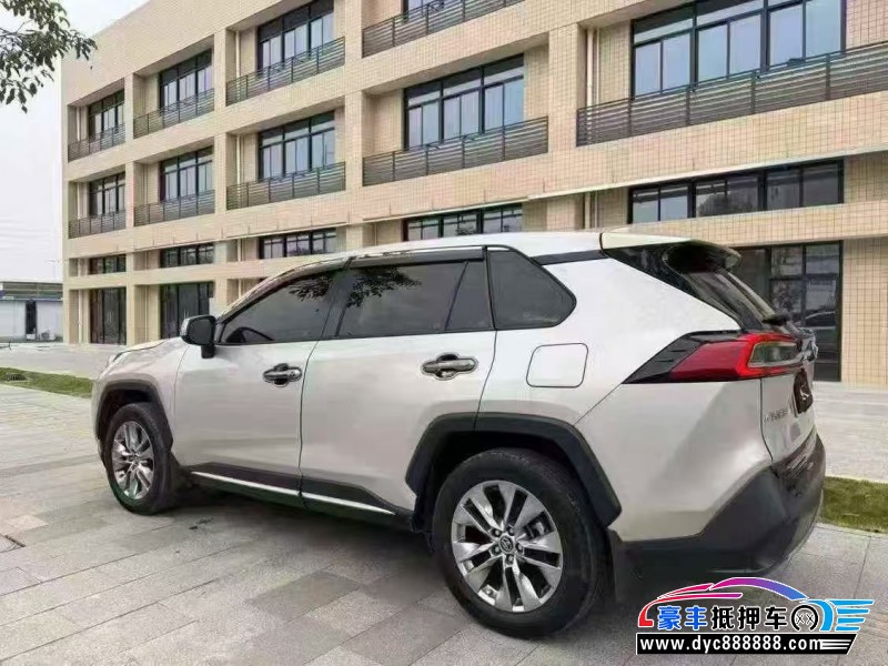 22年丰田威兰达轿车抵押车出售