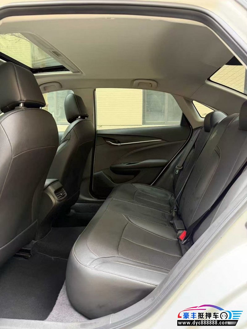 20年别克英朗轿车抵押车出售