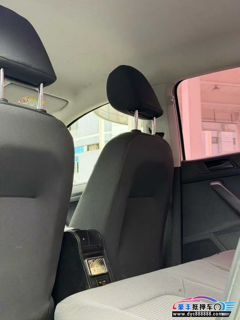 19年大众桑塔纳轿车抵押车出售