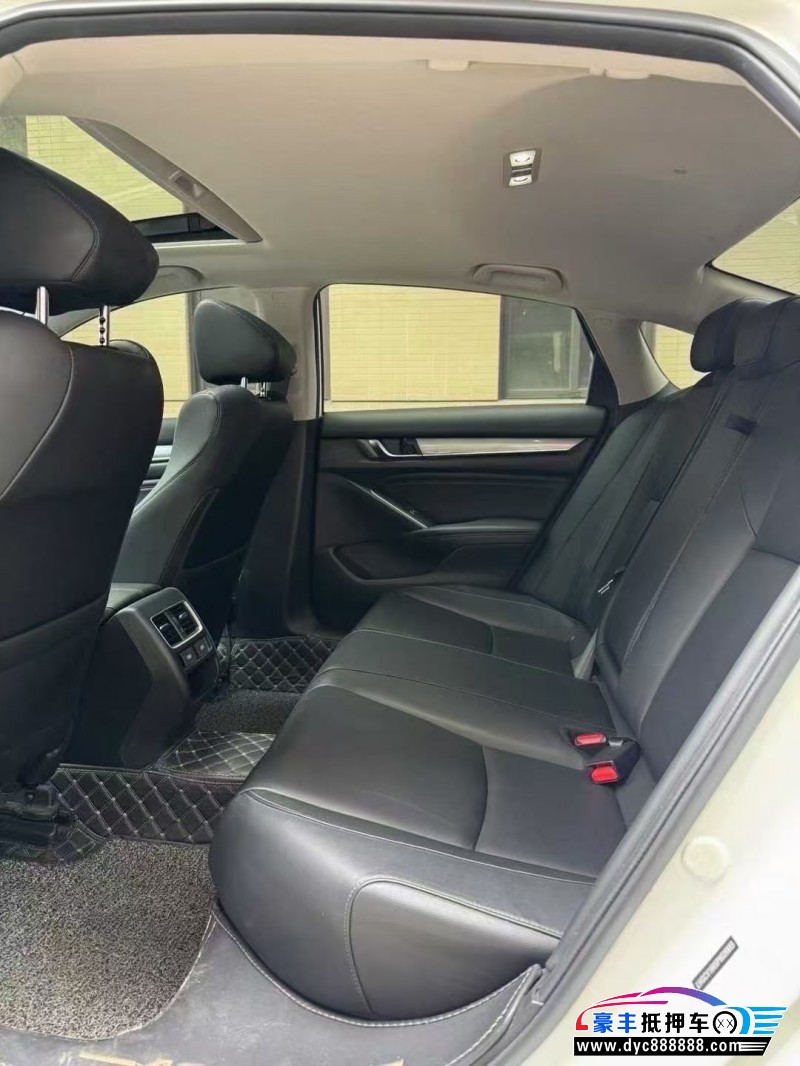 22年本田雅阁轿车抵押车出售