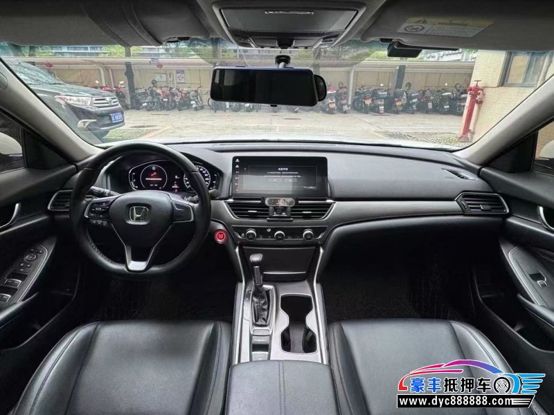 22年本田雅阁轿车抵押车出售