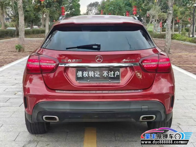 19年奔驰GLA轿车抵押车出售