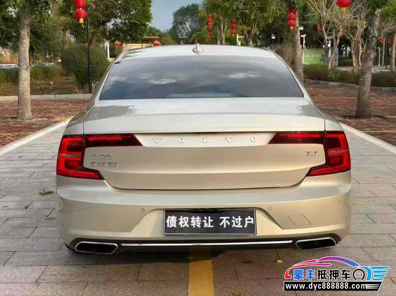 17年沃尔沃S90轿车抵押车出售