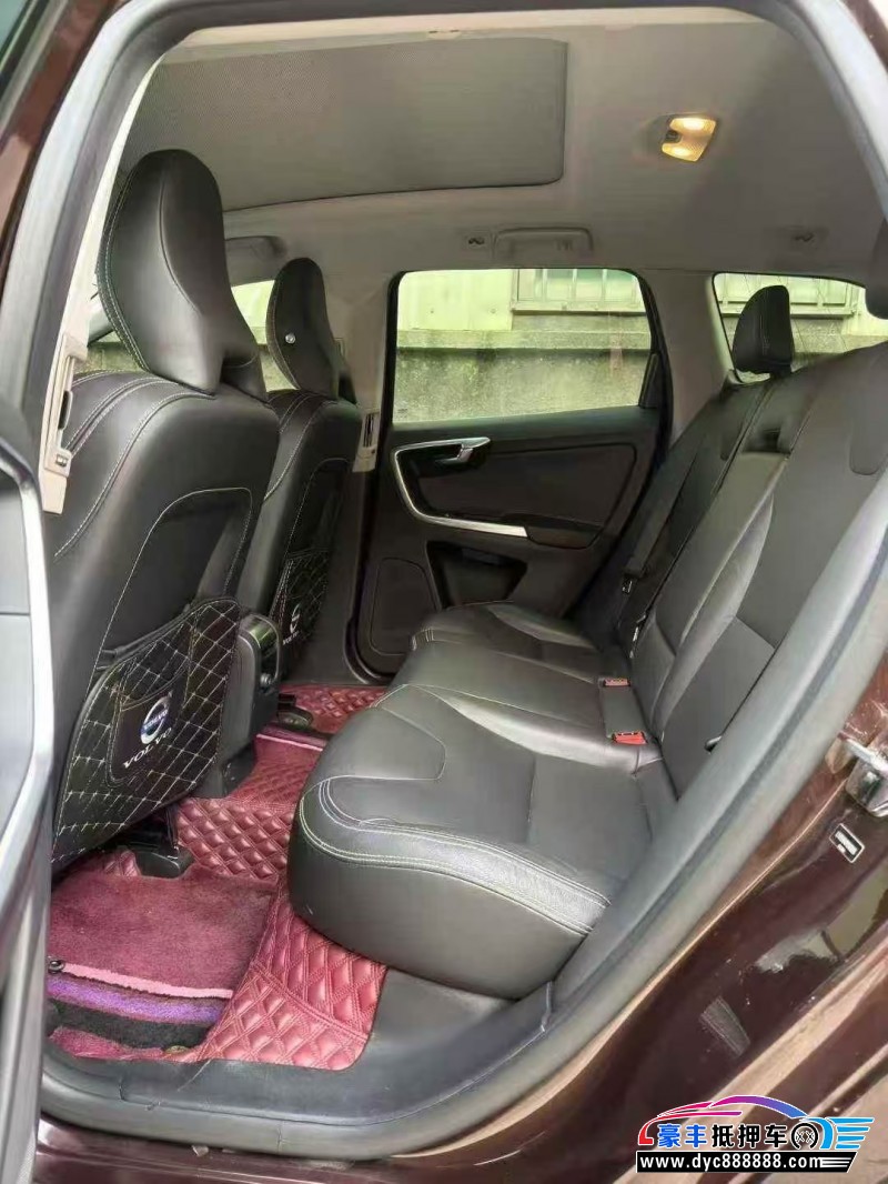 17年沃尔沃XC60轿车抵押车出售