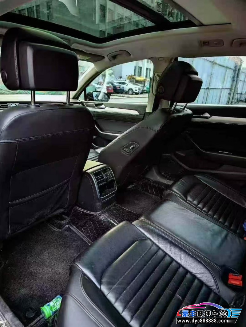 19年大众迈腾轿车抵押车出售