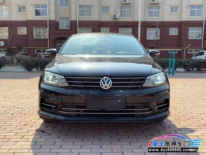 抵押车出售19年大众速腾轿车