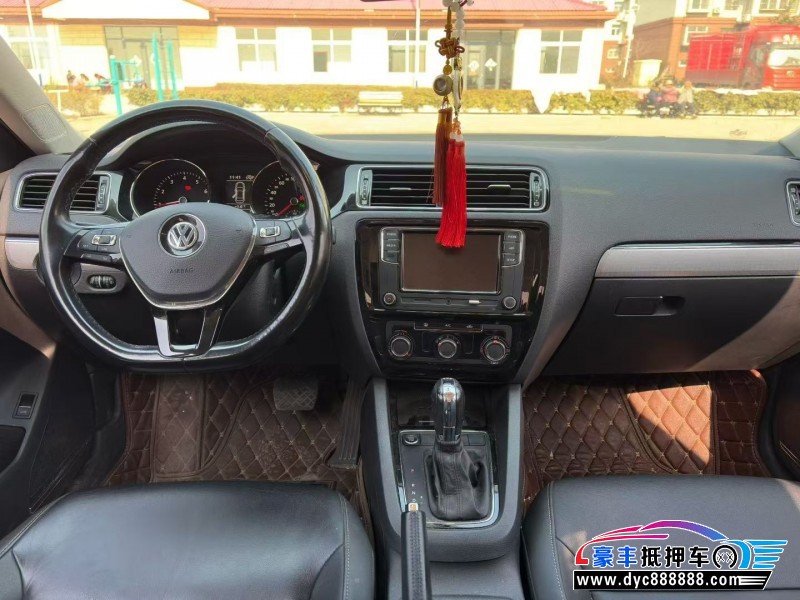 19年大众速腾轿车抵押车出售