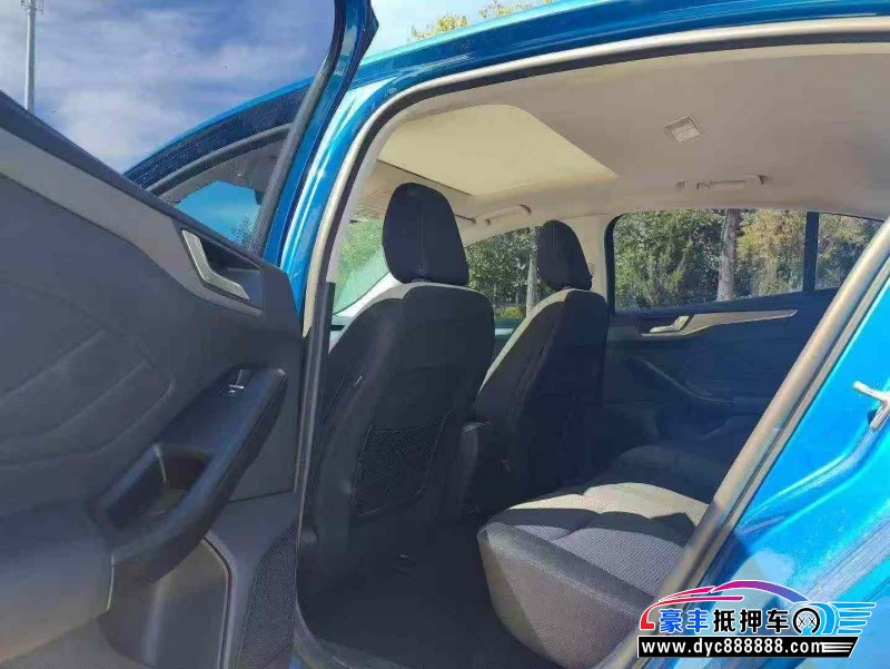 22年福特福克斯轿车抵押车出售