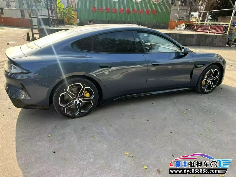 25年小米SU7轿车抵押车出售