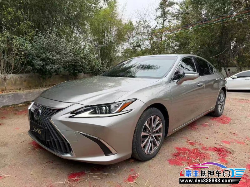 22年雷克萨斯ES轿车抵押车出售