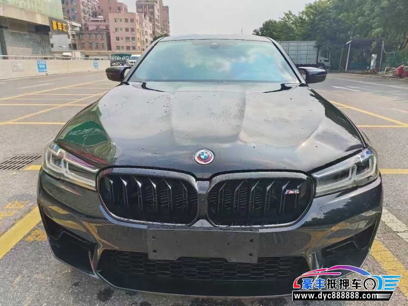 22年宝马M5轿车抵押车出售