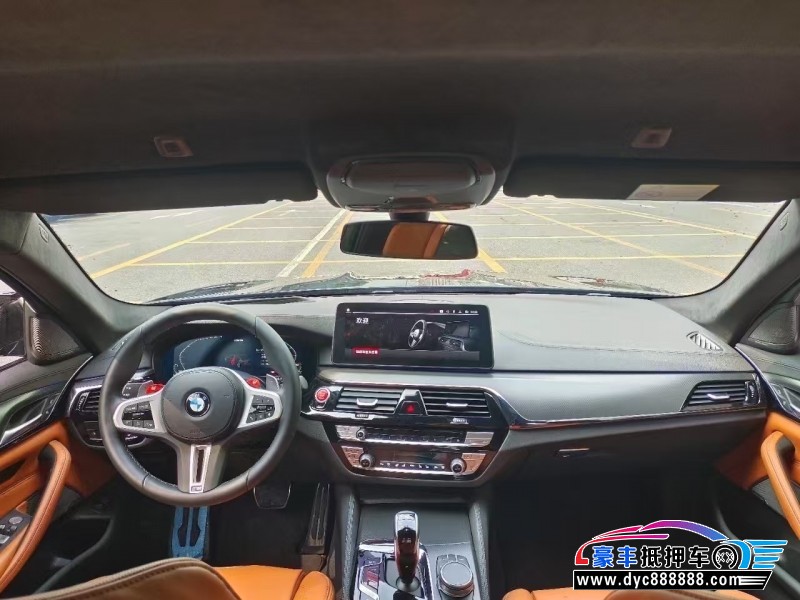 22年宝马M5轿车抵押车出售