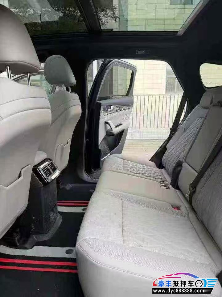 26年比亚迪唐轿车抵押车出售