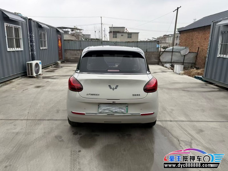 24年五菱缤果轿车抵押车出售